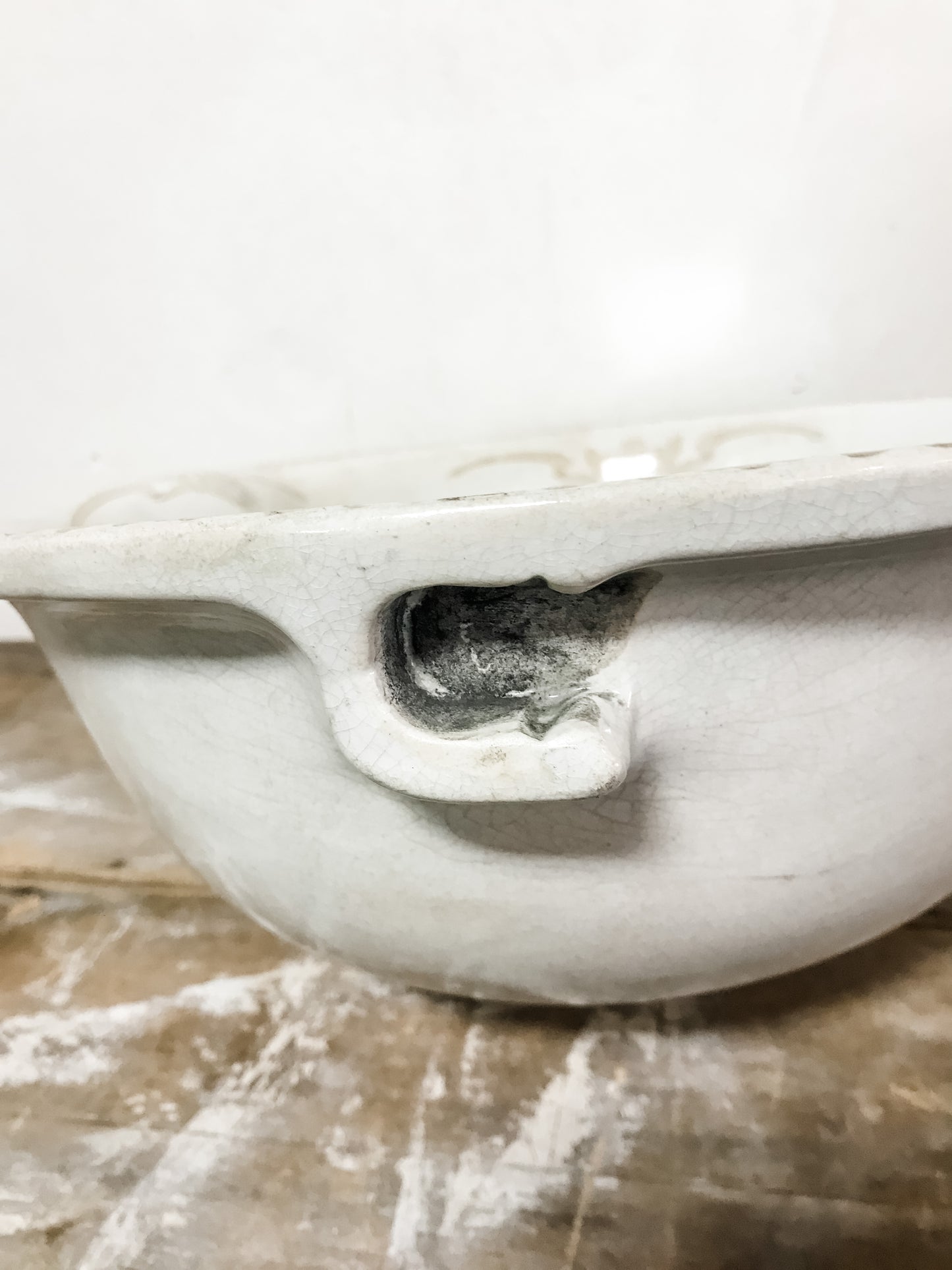 Antique Lavabos Paris sink image 9