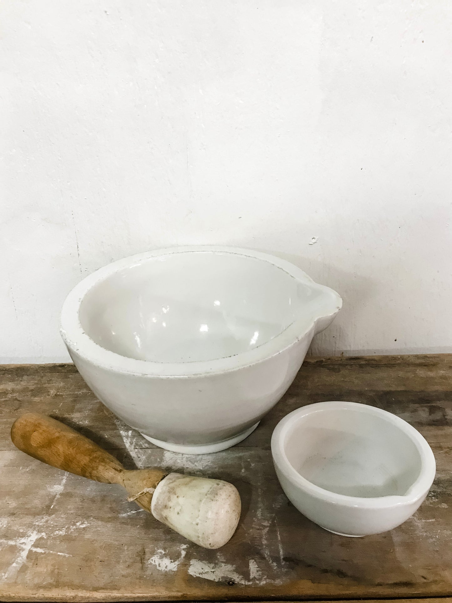 Three piece mortar and pestle image 0