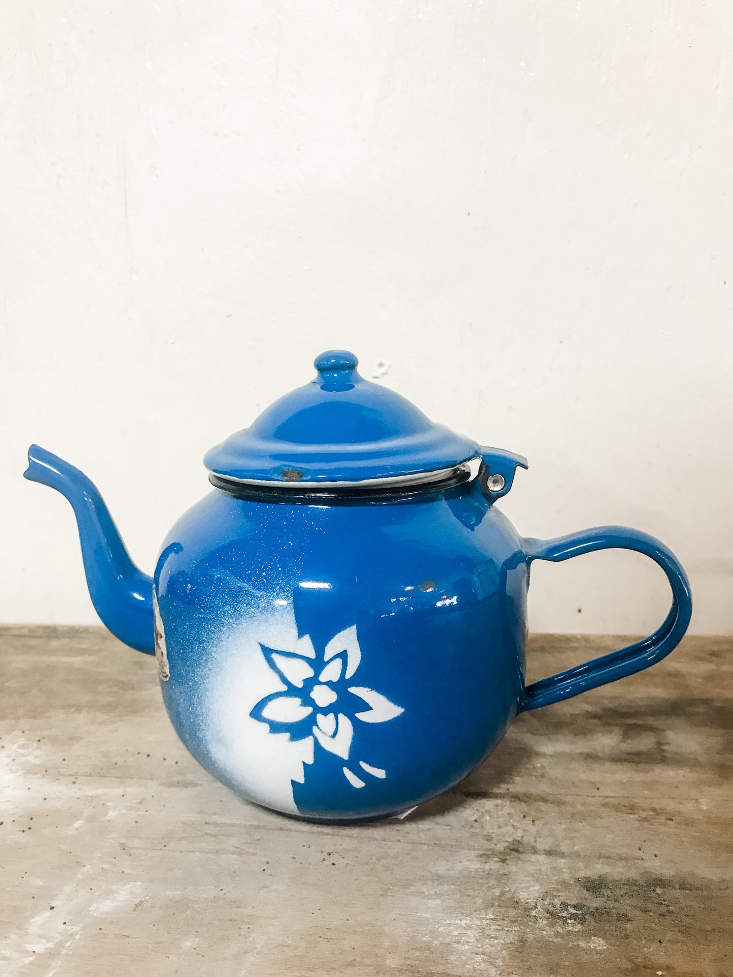 French enamel kettle image 0
