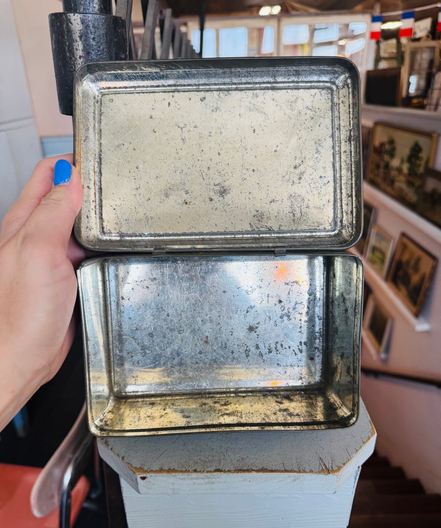 Vintage French Decorative Tin Box
