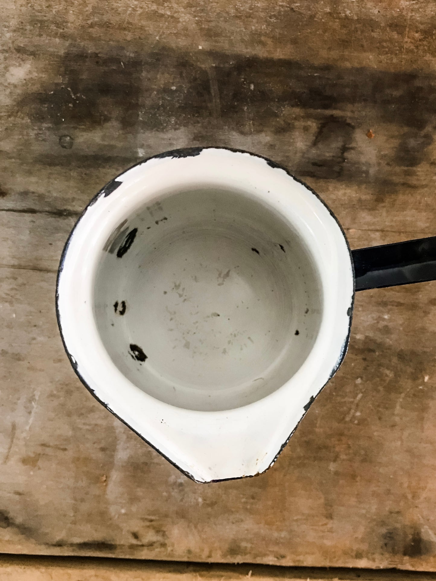 Vintage French enamel scoop image 2