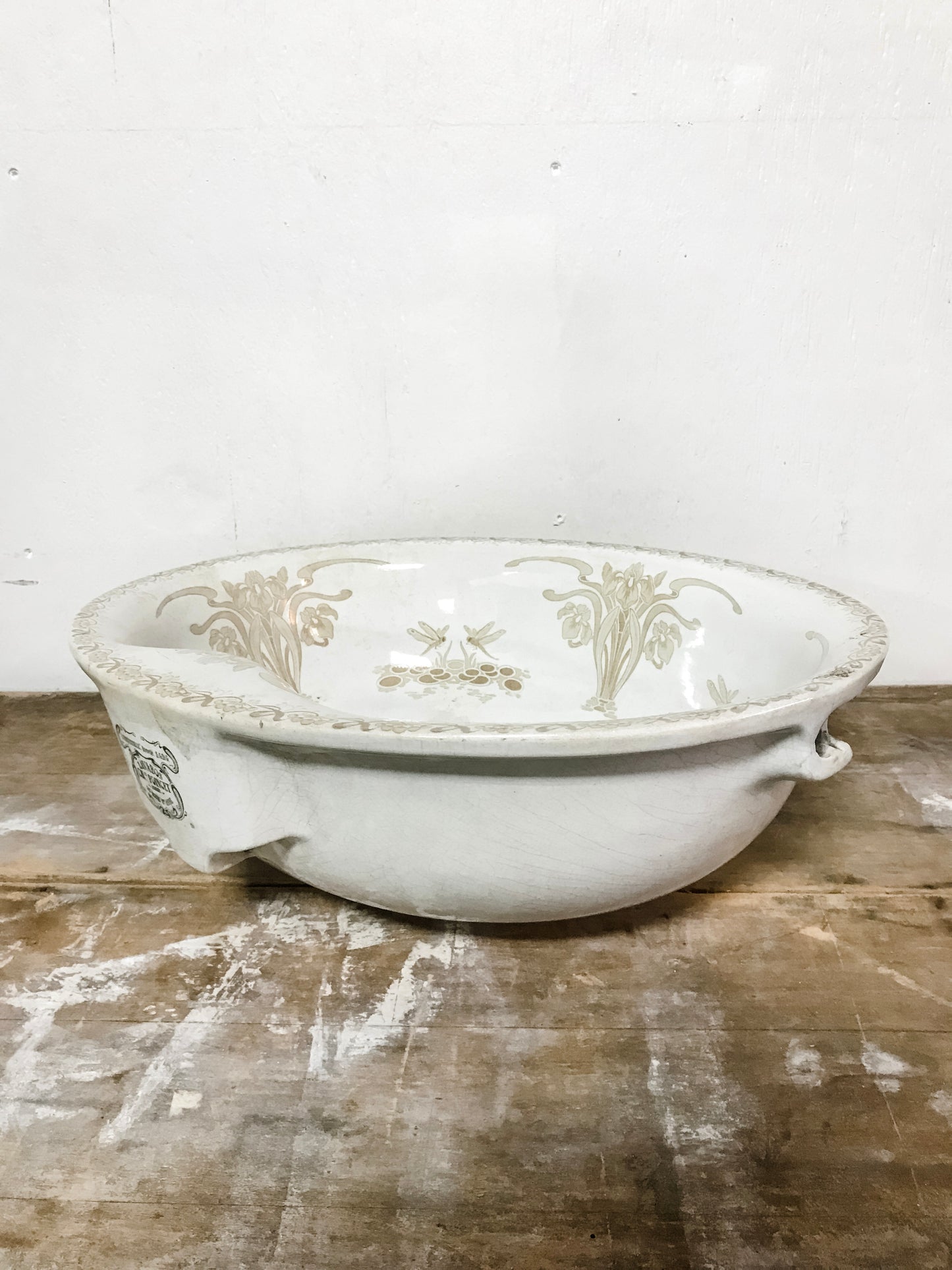 Antique Lavabos Paris sink image 1
