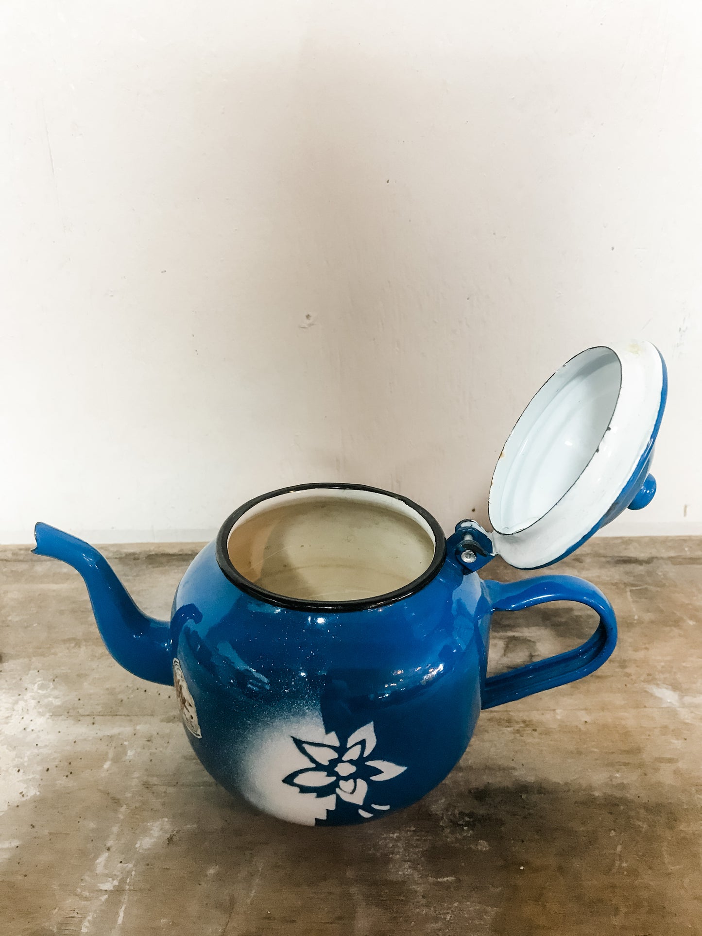 French enamel kettle image 1