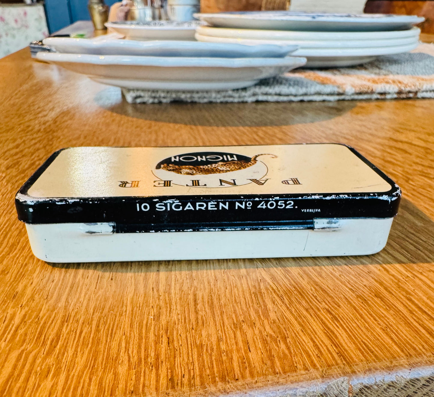 Vintage Dutch Panter Mignon Cigarette Tin