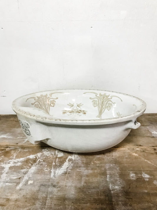 Antique Lavabos Paris sink image 1